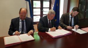 Agencia Francesa de Desarrollo y FONDESA firman acuerdos educativos y financieros