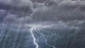 Aguaceros y tormentas eléctricas por remanentes de Kirk y vaguada, se mantienen las alertas
 