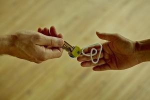 Airbnb.org lanza guía de seguridad para preparar a comunidades caribeñas antes de la temporada de huracanes