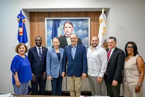 Alcalde Ulises Rodríguez impulsa la cooperación económica entre Santiago y Nueva York