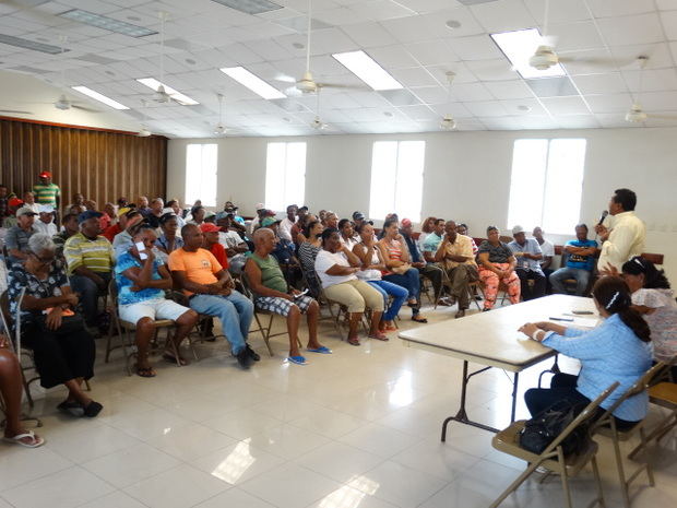 Encuentro en la alcaldía de Los Alcarrizos 