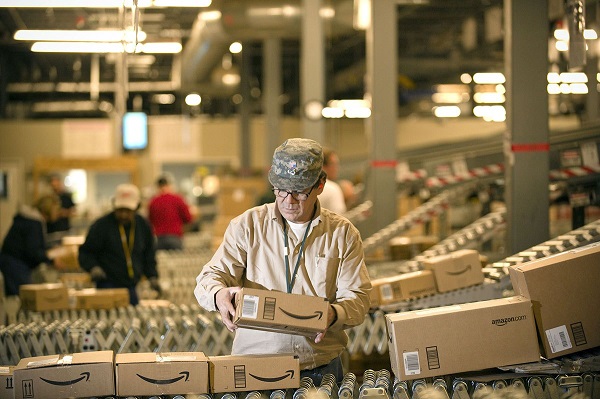 Amazon aumentará salario mínimo