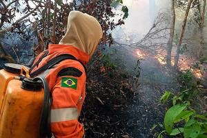 Brasil intensifica sus esfuerzos ante el avance de las llamas en la Amazonía