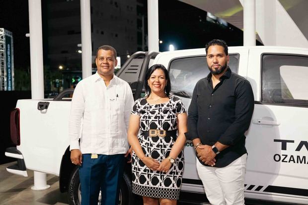 Ambiorix Castillo, Rosaura Núñez y Andrés Alcántara.