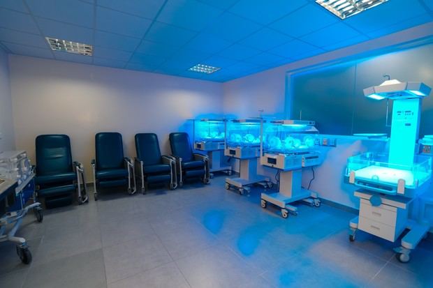 Las áreas intervenidas incluyen preparto, postparto, quirófanos, ginecología, sala de
expulsivo, farmacia, sala de lactancia, áreas administrativas y pasillos, transformando la planta
física y funcional en beneficio de las usuarias y del personal médico.
