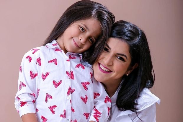 Biviana Riveiro Disla y su hija.