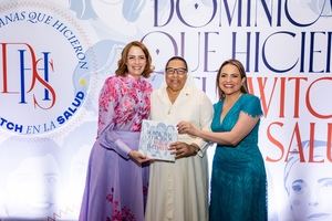 Angie Estévez, Sor Trinidad Ayala y Dhamelise Then.