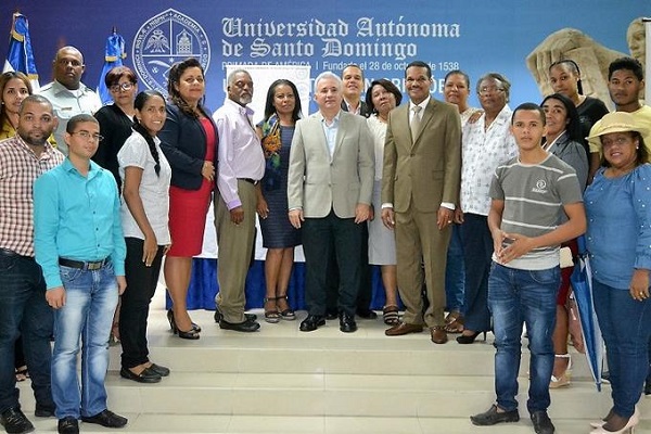 Antonio Taveras luego de la conferncia