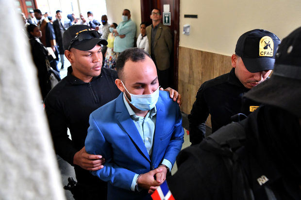 Aplazan de nuevo audiencia contra Jairo González acusado de estafa.