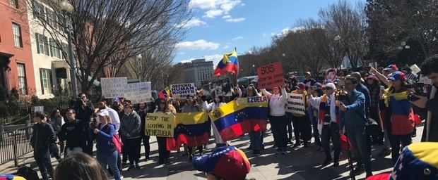 Parte de Caracas sufre breve apagón entre protestas por falta de agua y luz