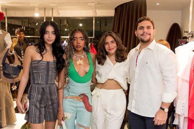 
Ashby Demorizi, Maurin Santos, Valerie Lora y Julio Ripoll.