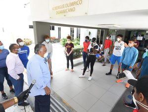 Atletas cumplen cuarentena en el Albergue retornarán a sus casas
 
