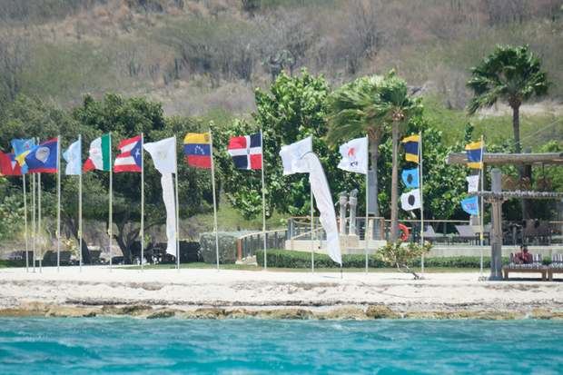 Puntarena es un destino ideal para la práctica de la vela y los deportes náuticos por las excepcionales condiciones de viento y mar que posee.