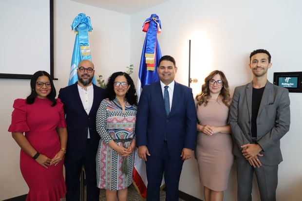 Autoridades de UNICEF y SIUBEN.