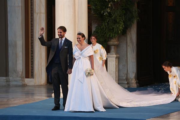 El hijo menor del exrey de Grecia Constantino y Ana María de Grecia, Filippos, contrajo matrimonio este sábado con Nina Flohr.