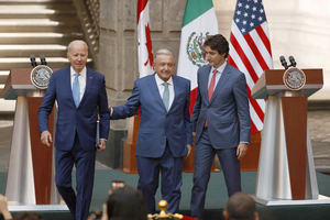 Los Tres Amigos se reconcilian en México
 

 