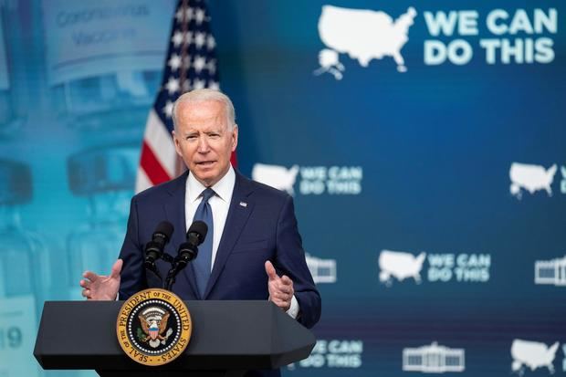 El presidente de Estados Unidos, Joe Biden, habla en conferencia de prensa en el Eisenhower Executive Office Building, en Washington, EE.UU.