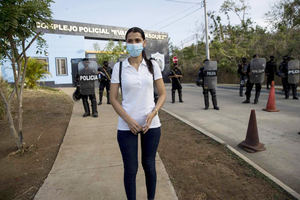 La hija de un periodista preso en Nicaragua pide públicamente ver a su papá