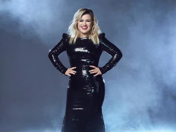 Fotografía cedida por NBC y Billboard que muestra a la cantante estadounidense Kelly Clarkson durante una sesión de fotos.