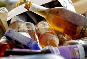 Aumentan a 155 los muertos por consumo de alcohol adulterado en RD