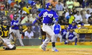 Rogers domina desde el montículo y Francisco pone el poder en triunfo del Licey