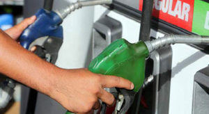 Gobierno sube precios de los combustibles