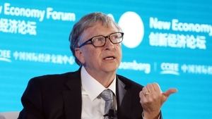 Bill Gates da esperanzas al turismo”: La pandemia puede terminar en 2022”