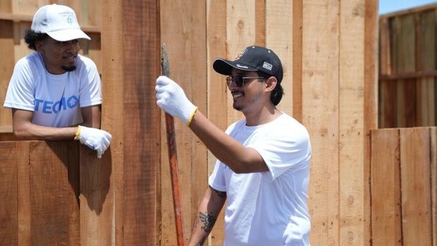 Porsche Center Santo Domingo transforma la vida de familias en condiciones de vulnerabilidad.