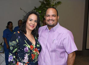 Jennifer Betancourt de Santos y Rufino Santos.