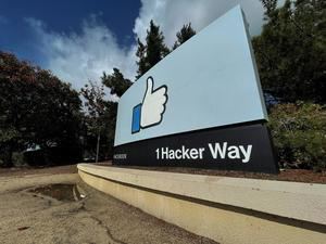 Facebook dispara sus beneficios y gana usuarios pese a todas las polémicas