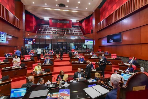 Senado aprueba ratificación de varios nombramientos diplomáticos.