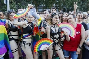 La gran manifestación LGTBI+ de Madrid clama contra el odio y el retroceso de derechos