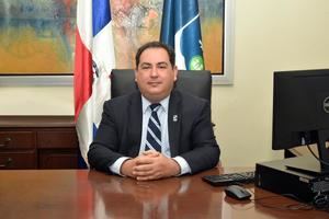 El SNS revela que un tercio de los nacimientos en RD son de haitianas, afectando la natalidad dominicana
