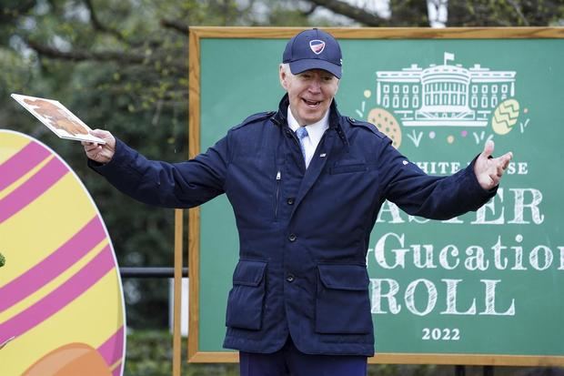 El presidente estadounidense, Joe Biden, pronuncia un discurso en el Easter Egg Roll en el Jardín Sur de la Casa Blanca, en Washington, EE.UU.