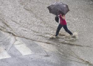COE declara tres provincias en alerta verde por lluvias