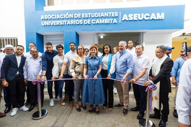 Raquel Peña entrega viviendas, espacios deportivos y centros comunitarios, 