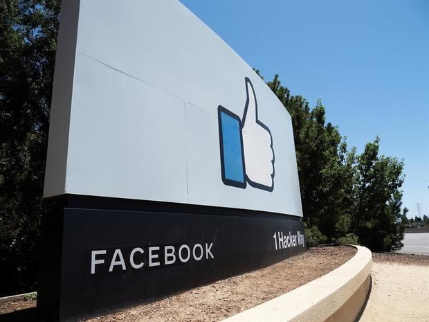 Facebook está tratando de esquivar la polémica con tímidos cambios en sus políticas y, sobre todo, en su estrategia comunicativa.