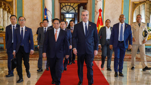 El presidente Luis Abinader recibió este miércoles al primer ministro de la Vietnam, Pham Minh Chinh, quien realiza una visita oficial al país