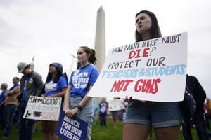 Marchas en cientos de ciudades de EE.UU. piden un mayor control a las armas