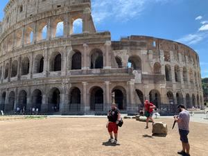 Vuelven con timidez las vacaciones en Roma