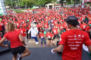 Farmacia Carol y la Fundación Dominicana de Cardiología caminan por el corazón