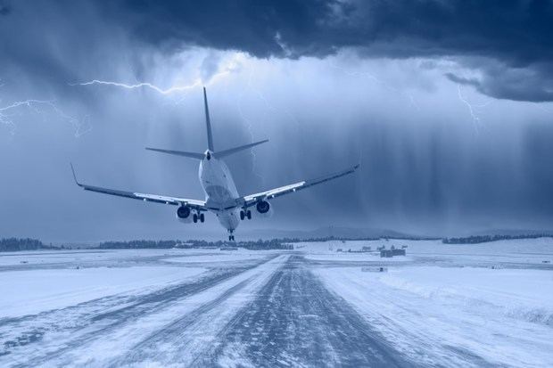 Se han cancelado 39 vuelos con destino a EE.UU. por tormenta invernal Elliot.