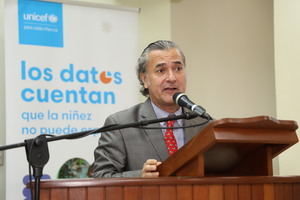 Economistas advierten: la niñez debe ser prioridad en las decisiones económicas del país