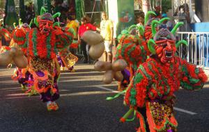 El Carnaval del Distrito Nacional vuelve al malecón esta tarde