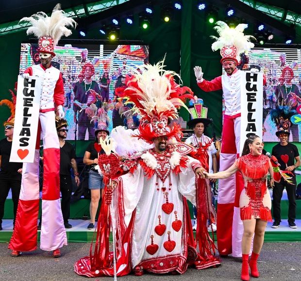 El ejecutivo municipal valoró de manera positiva el desarrollo del carnaval en el Parque Central.