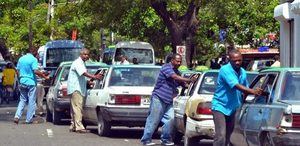 Anuncio de Conatra de no transportar haitianos cosecha primeras críticas 