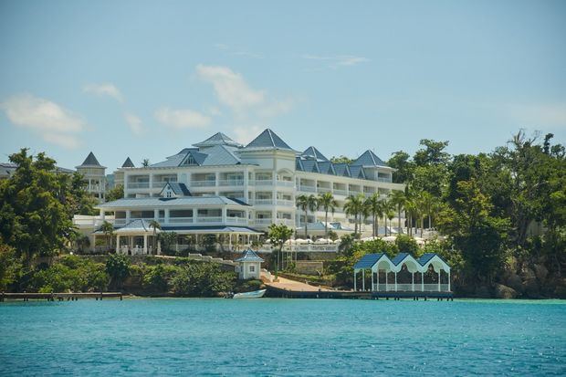 Cayo Levantado Resort entra al selecto grupo de hoteles sostenibles certificados por Forbes Travel Guide.