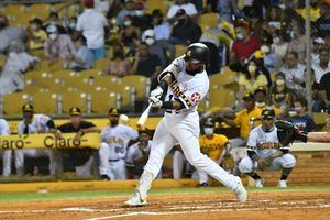 Águilas y Licey mantienen invicto; Escogido apabulla a Gigantes