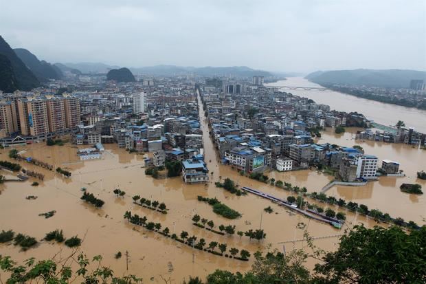 Un millón de afectados y 15 muertos por inundaciones en el centro de China