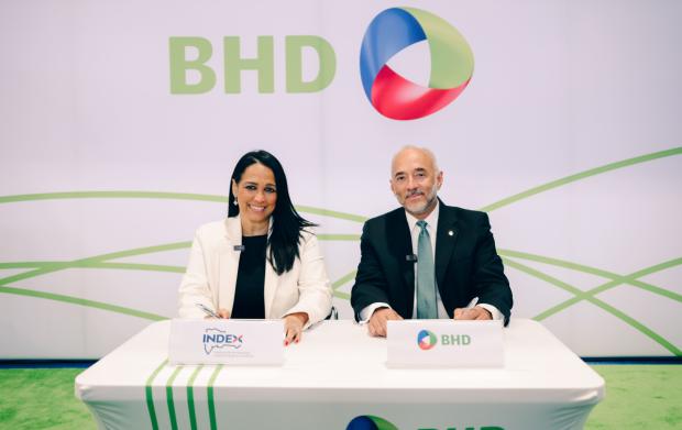 BHD e INDEX firman acuerdo para apoyar a la diáspora dominicana